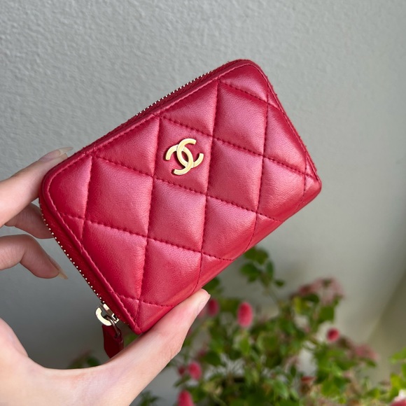 CHANEL Accessories Chanel Lambskin Leather Classic Red Coin Case